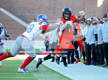 Thumbnail 1 in Duncanville vs. Rockwall (UIL 6A Division 1 Semifinal) photogallery.