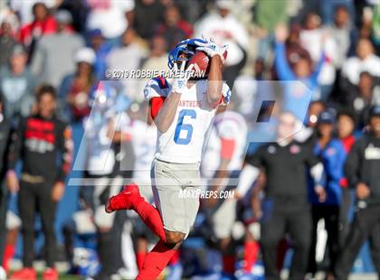 Thumbnail 3 in Duncanville vs. Rockwall (UIL 6A Division 1 Semifinal) photogallery.
