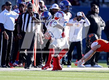 Thumbnail 1 in Duncanville vs. Rockwall (UIL 6A Division 1 Semifinal) photogallery.