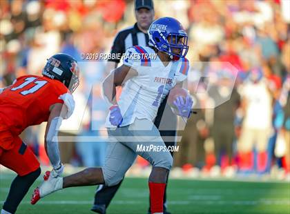 Thumbnail 1 in Duncanville vs. Rockwall (UIL 6A Division 1 Semifinal) photogallery.