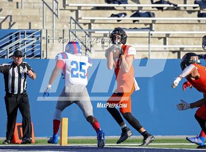 Thumbnail 2 in Duncanville vs. Rockwall (UIL 6A Division 1 Semifinal) photogallery.