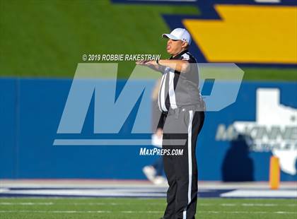 Thumbnail 3 in Duncanville vs. Rockwall (UIL 6A Division 1 Semifinal) photogallery.