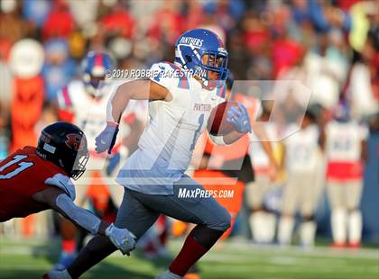 Thumbnail 3 in Duncanville vs. Rockwall (UIL 6A Division 1 Semifinal) photogallery.