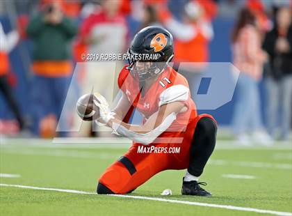 Thumbnail 2 in Duncanville vs. Rockwall (UIL 6A Division 1 Semifinal) photogallery.