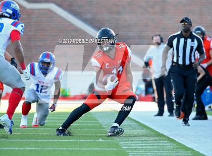 Thumbnail 1 in Duncanville vs. Rockwall (UIL 6A Division 1 Semifinal) photogallery.