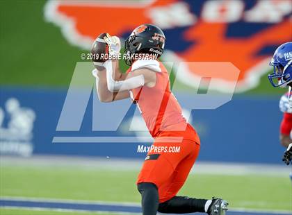 Thumbnail 2 in Duncanville vs. Rockwall (UIL 6A Division 1 Semifinal) photogallery.