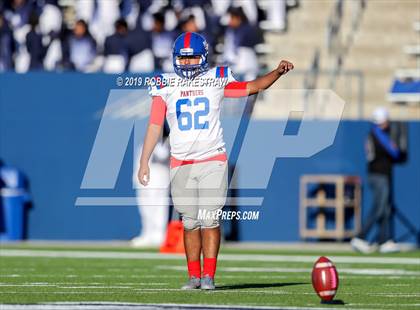 Thumbnail 1 in Duncanville vs. Rockwall (UIL 6A Division 1 Semifinal) photogallery.