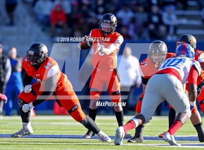 Thumbnail 2 in Duncanville vs. Rockwall (UIL 6A Division 1 Semifinal) photogallery.