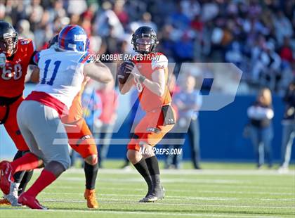 Thumbnail 2 in Duncanville vs. Rockwall (UIL 6A Division 1 Semifinal) photogallery.