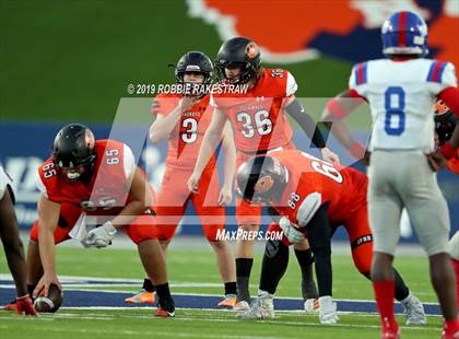 Thumbnail 1 in Duncanville vs. Rockwall (UIL 6A Division 1 Semifinal) photogallery.