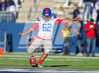Thumbnail 2 in Duncanville vs. Rockwall (UIL 6A Division 1 Semifinal) photogallery.