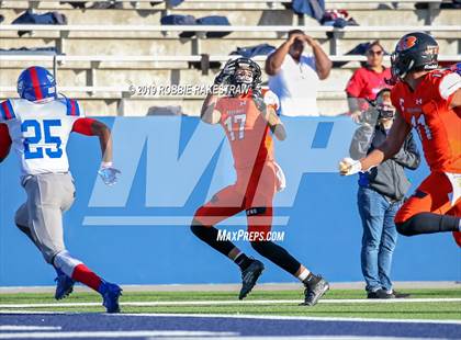 Thumbnail 2 in Duncanville vs. Rockwall (UIL 6A Division 1 Semifinal) photogallery.