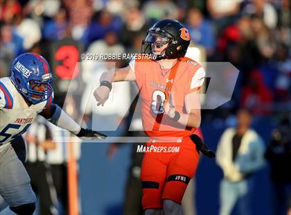 Thumbnail 2 in Duncanville vs. Rockwall (UIL 6A Division 1 Semifinal) photogallery.