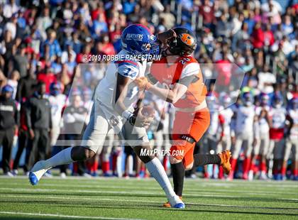 Thumbnail 3 in Duncanville vs. Rockwall (UIL 6A Division 1 Semifinal) photogallery.