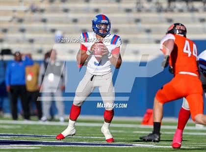 Thumbnail 3 in Duncanville vs. Rockwall (UIL 6A Division 1 Semifinal) photogallery.