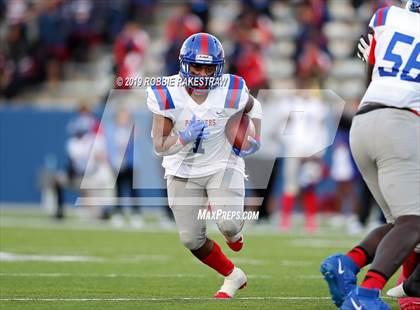 Thumbnail 3 in Duncanville vs. Rockwall (UIL 6A Division 1 Semifinal) photogallery.