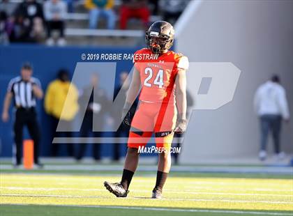 Thumbnail 3 in Duncanville vs. Rockwall (UIL 6A Division 1 Semifinal) photogallery.
