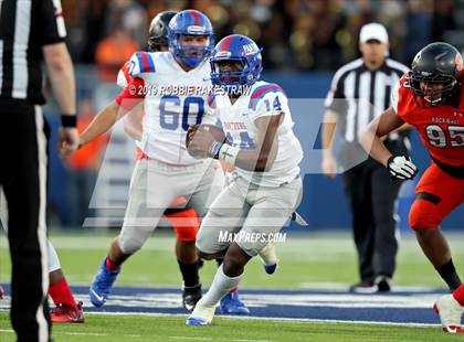 Thumbnail 3 in Duncanville vs. Rockwall (UIL 6A Division 1 Semifinal) photogallery.