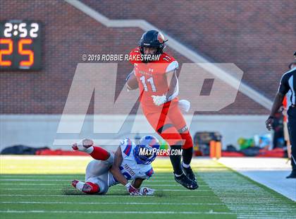 Thumbnail 1 in Duncanville vs. Rockwall (UIL 6A Division 1 Semifinal) photogallery.