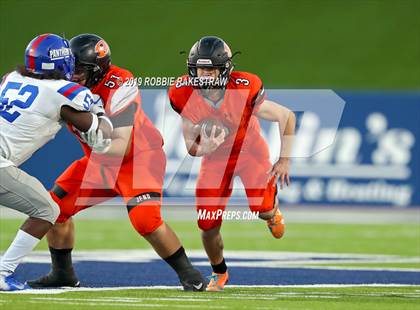 Thumbnail 2 in Duncanville vs. Rockwall (UIL 6A Division 1 Semifinal) photogallery.