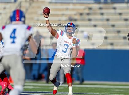 Thumbnail 1 in Duncanville vs. Rockwall (UIL 6A Division 1 Semifinal) photogallery.
