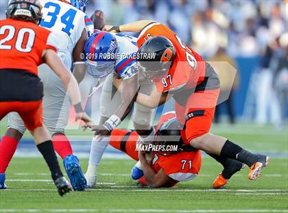 Thumbnail 1 in Duncanville vs. Rockwall (UIL 6A Division 1 Semifinal) photogallery.