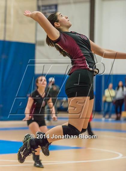 Thumbnail 3 in RHAM vs. Farmington (CIAC Class L Final) photogallery.