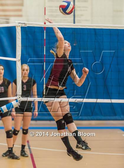 Thumbnail 2 in RHAM vs. Farmington (CIAC Class L Final) photogallery.