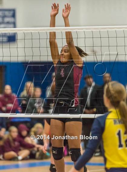 Thumbnail 1 in RHAM vs. Farmington (CIAC Class L Final) photogallery.