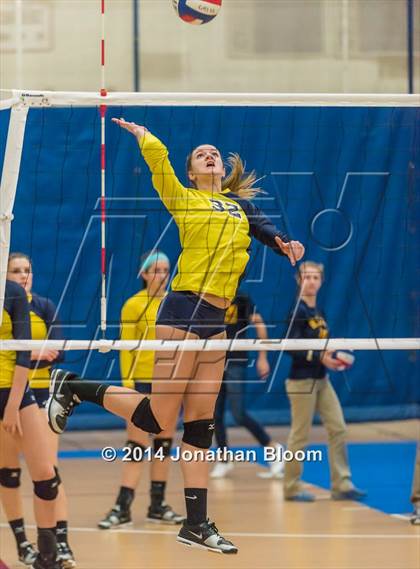 Thumbnail 1 in RHAM vs. Farmington (CIAC Class L Final) photogallery.