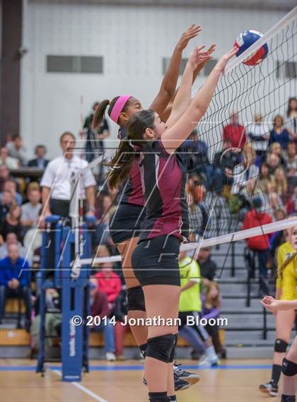 Thumbnail 3 in RHAM vs. Farmington (CIAC Class L Final) photogallery.