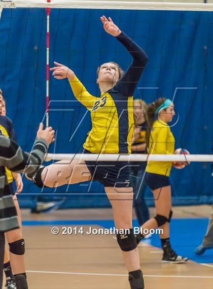 Thumbnail 2 in RHAM vs. Farmington (CIAC Class L Final) photogallery.