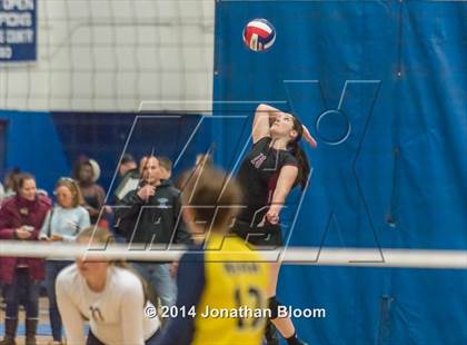 Thumbnail 1 in RHAM vs. Farmington (CIAC Class L Final) photogallery.