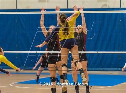 Thumbnail 3 in RHAM vs. Farmington (CIAC Class L Final) photogallery.