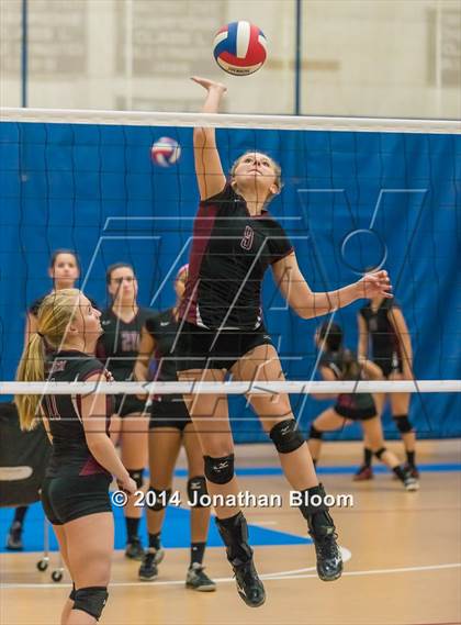 Thumbnail 3 in RHAM vs. Farmington (CIAC Class L Final) photogallery.