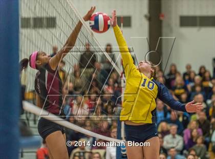 Thumbnail 1 in RHAM vs. Farmington (CIAC Class L Final) photogallery.
