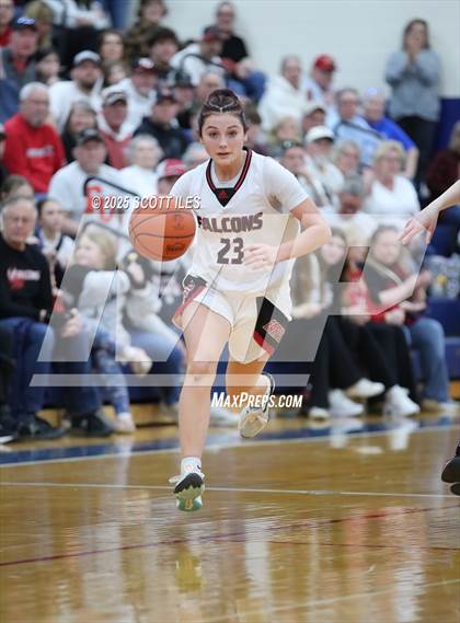 Thumbnail 1 in Circleville vs Fairfield Union (OHSAA D4 District Final) photogallery.