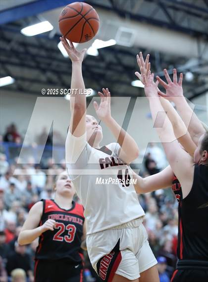 Thumbnail 3 in Circleville vs Fairfield Union (OHSAA D4 District Final) photogallery.