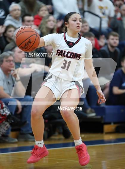 Thumbnail 3 in Circleville vs Fairfield Union (OHSAA D4 District Final) photogallery.