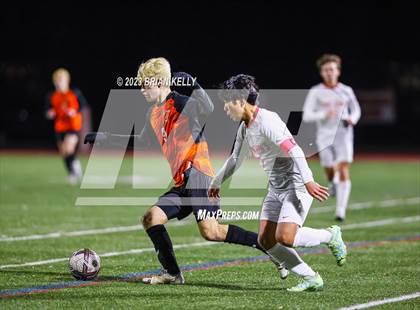 Thumbnail 1 in St. John's @ Newton North (MIAA Division 1 Round of 32) photogallery.