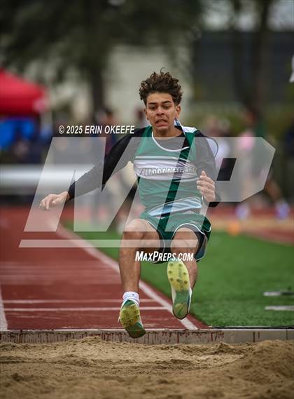 Thumbnail 3 in Bob Pratt Invitational @ Smithtown East photogallery.