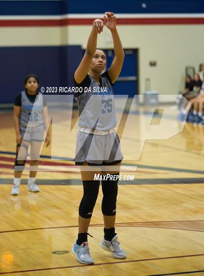 Thumbnail 2 in Tompkins vs Paetow photogallery.