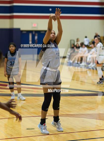 Thumbnail 1 in Tompkins vs Paetow photogallery.