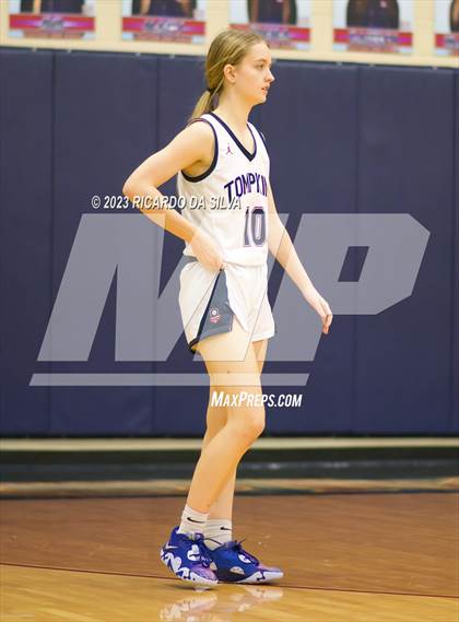 Thumbnail 2 in Tompkins vs Paetow photogallery.