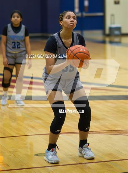 Thumbnail 1 in Tompkins vs Paetow photogallery.
