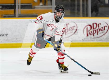 Thumbnail 2 in Brentwood Academy vs Outlaws photogallery.