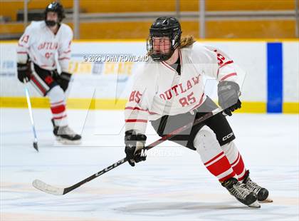 Thumbnail 3 in Brentwood Academy vs Outlaws photogallery.