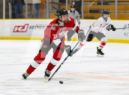 Thumbnail 2 in Brentwood Academy vs Outlaws photogallery.