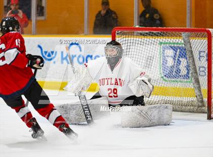 Thumbnail 2 in Brentwood Academy vs Outlaws photogallery.