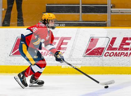 Thumbnail 2 in Brentwood Academy vs Outlaws photogallery.